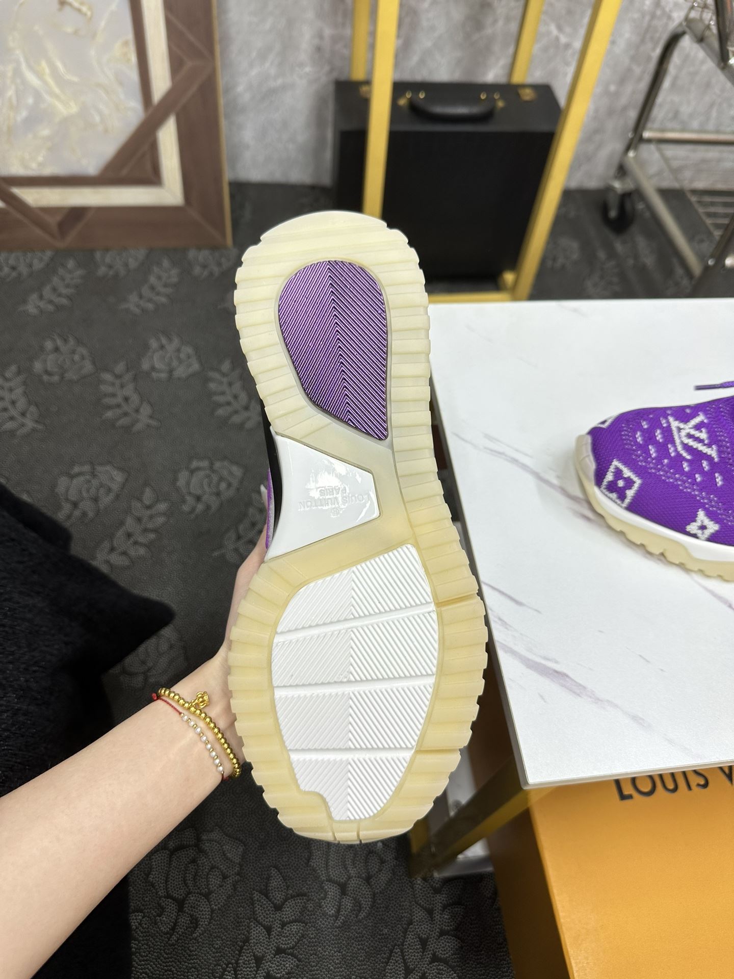 Louis Vuitton Low Shoes